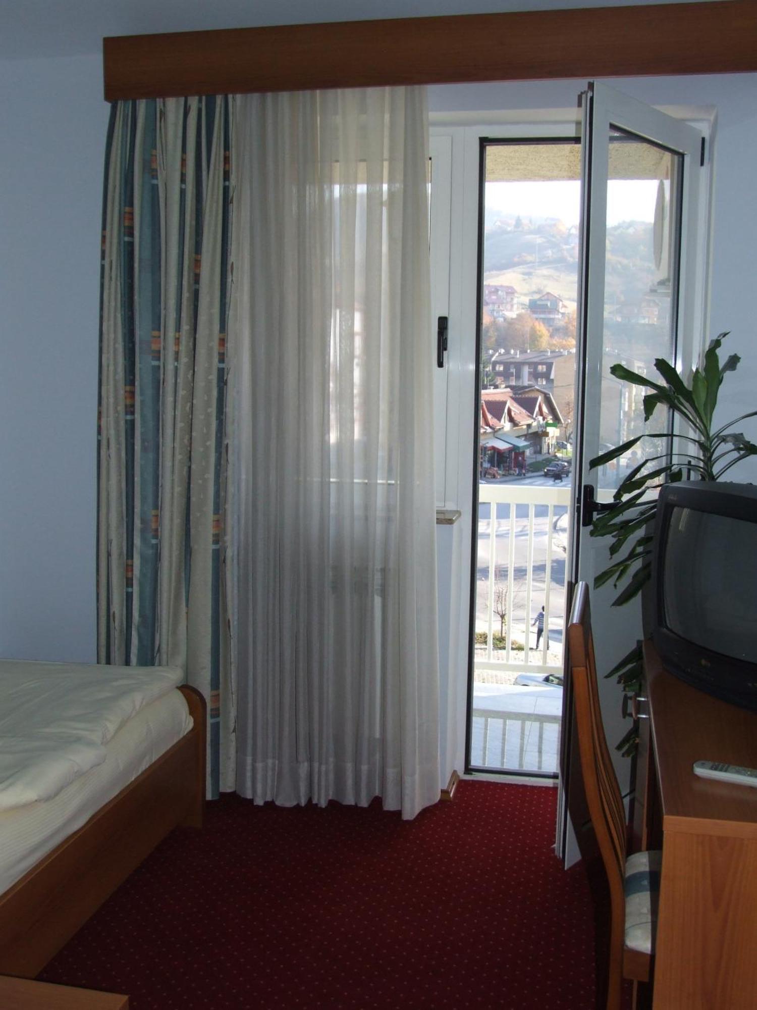 Hotel Sunce Sarajevo Vogosca Room photo
