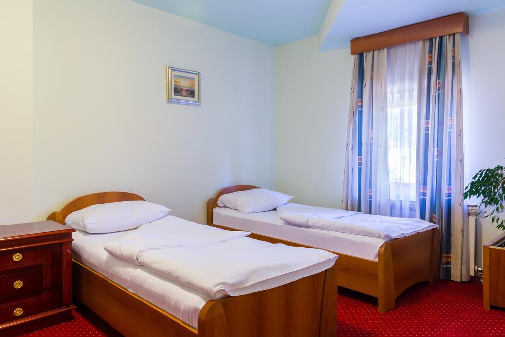 Hotel Sunce Sarajevo Vogosca Exterior photo